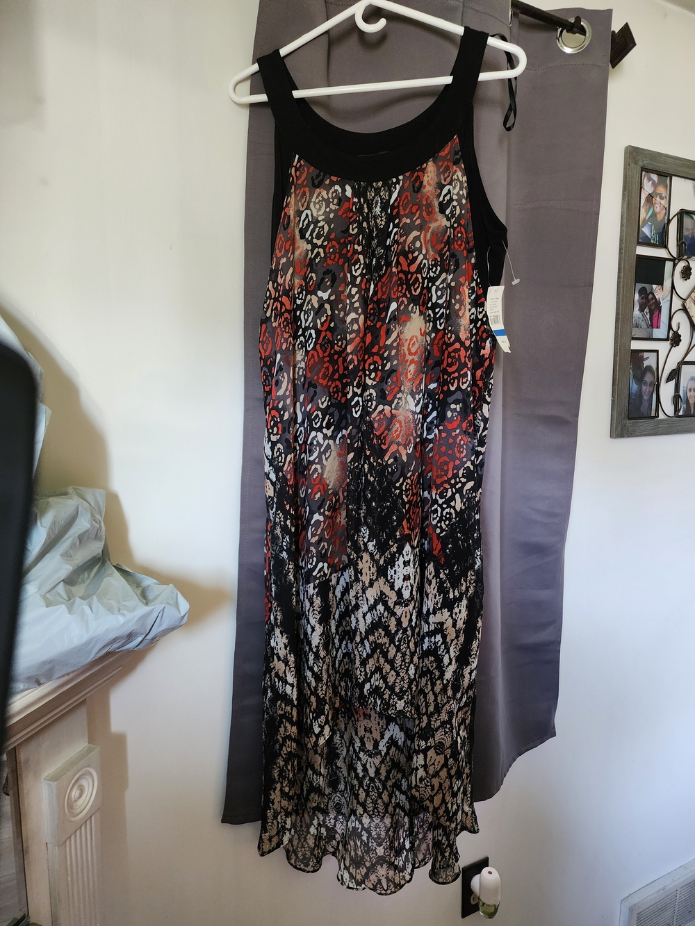 NWT Sleeveless Printed Midi Dress in Black and Red